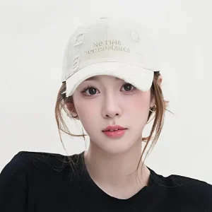 قبعة بيسبول نسائية صيفية مطرزة ومريحة، تصميم أنيق لحماية الشمس والخروجات اليومية 16 f6f48d70 c76c 4b91 b5ec 1ecabead52c1