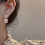 أقراط مربعة نسائية متلألئة من سبيكة الزنك، تصميم خفيف وأنيق للهدايا والمناسبات