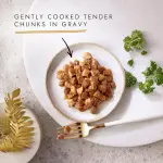 ⁦Gourmet Gold Chicken & Liver in Gravy 12 x 85g، طعام جورميه جولد للقطط، دجاج وكبد في صوص لذيذ، 12 × 85 جم⁩ - الصورة ⁦3⁩