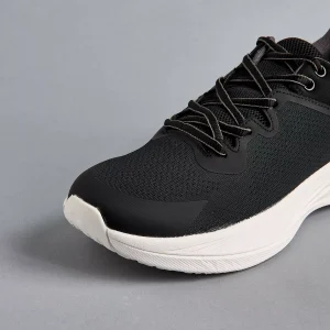 حذاء رياضي بارز الملمس برباط إغلاق من ماكس 4 UP21HA008CBLACKDARK UP21HA008C MXSS25021825 04 2100