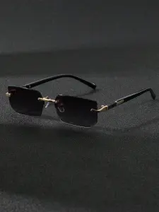 نظارة رجالية بإطار صغير أسود بدون حوافر 2 1746597929a3fd79d8e773051f68b6eb6ecdf8bf6e