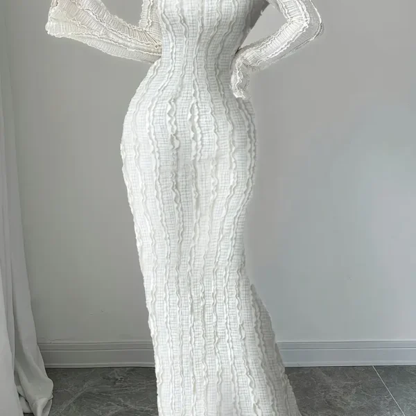 فستان نسائي، فستان رسمي نسائي، فستان دانتيل على الكتف، فستان قلم رصاص، فستان ذيل حورية، فستان أنيق، فستان كاجوال راقٍ، فستان طويل بأكمام واسعة، فستان صيفي رسمي، فستان بوليستر، فستان سادة، فستان قابل للغسل، ملابس نسائية متعددة الاستخدام