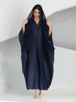 عباية نسائية خليجية فاخرة باللون الكحلي، تصميم واسع