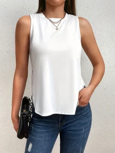 توب نسائي كاجوال بيضاء بدون أكمام، خفيف وأنيق لصيف مريح، مثالي للارتداء اليومي أو المناسبات الكاجوال 5 cc26abe6 f92c 4978 b49f 6d2666aff16f