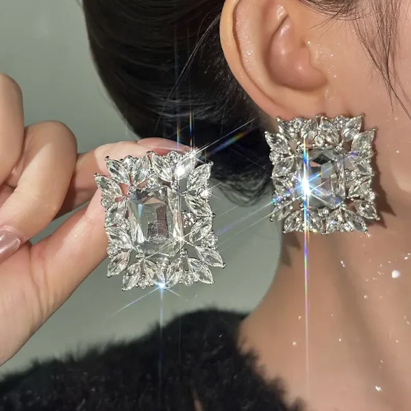 أقراط نسائية مربعة هندسية مرصعة بالراينستون