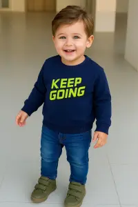 سويت شيرت أولادي كحلي بكتابة KEEP GOING صفراء، تصميم رياضي عصري ومريح للأطفال 1 WhatsApp Image 2025 10 06 at 3.14.45 PM 1