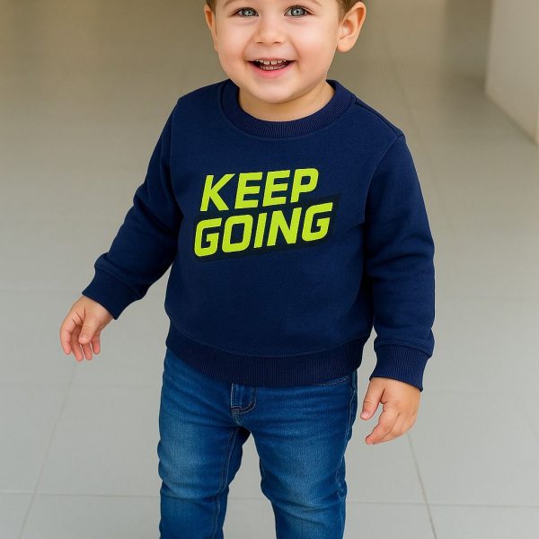 سويت شيرت أولادي كحلي بكتابة KEEP GOING صفراء