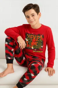 بيجامة أولادي قطنية بطبعة NEVER TIRED بلون الأحمر والأسود 1 WhatsApp Image 2025 10 18 at 7.11.20 PM