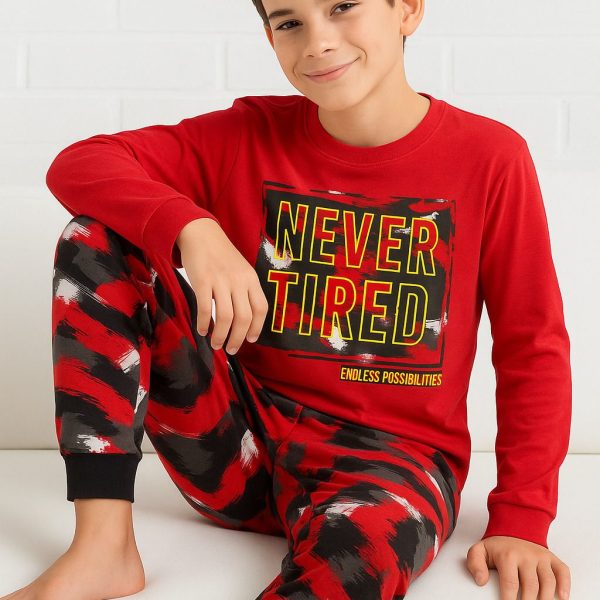 بيجامة أولادي قطنية بطبعة NEVER TIRED