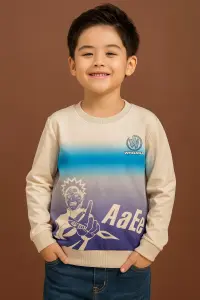 سويتشيرت أطفال بتدرج أزرق بطابع أنمي WHOAHA، تصميم عصري مريح وأنيق، سهل التنسيق مع مختلف أنماط الملابس اليومية 1 WhatsApp Image 2025 10 25 at 1.33.12 PM