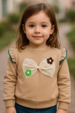 سويتشيرت أطفال بيج بتفاصيل زهور ملونة، تصميم عصري مريح وأنيق