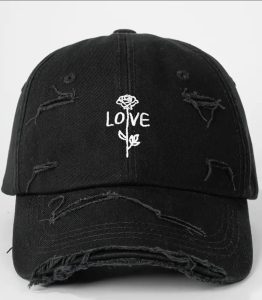 قبعة بيسبول نسائية بيضاء مطرزة بتصميم وردة وكلمة LOVE، خفيفة قابلة للتعديل للجولف والأنشطة الصيفية 2 قبعة بيسبول نسائية بيضاء مطرزة بتصميم وردة وكلمة LOVE