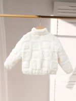 جاكيت فرو أطفال، جاكيت أطفال، جاكيت فرو، جاكيت شتوي، فرو صناعي للأطفال، ملابس شتوية أطفال، جاكيت دافئ، نقشة قلوب