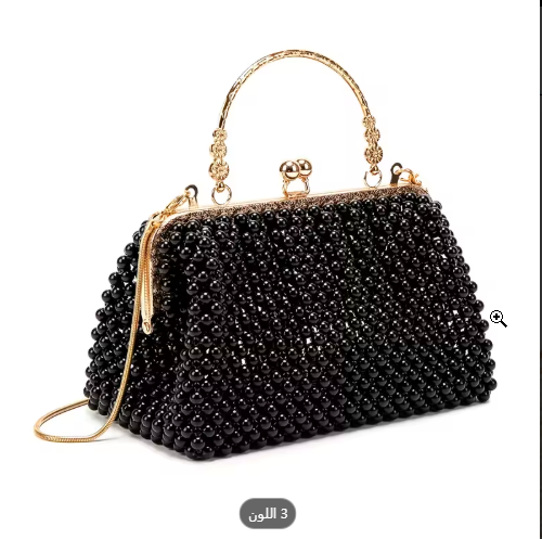 شنطة لولي.. لمسة فخامة تجمع بين الأناقة والعصرية! متوفّرة بألوان الأبيض، الأسود، والسلفر مع فريم جولد وسلفر يضيف لمسة ترف لكل إطلالة.