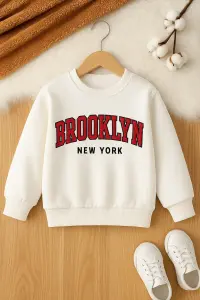 سويتشيرت أطفال قطن دافئ مطبوع BROOKLYN NEW YORK بألوان متعددة، مناسب للإطلالات اليومية والمدرسية 2 ChatGPT Image Nov 10 2025 02 56 21 PM