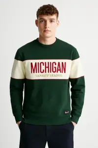 سويتشيرت رجالي متعدد الالوان مطبوع MICHIGAN VARSITY LEAGUE 1 WhatsApp Image 2025 11 03 at 10.40.33 AM 1 2