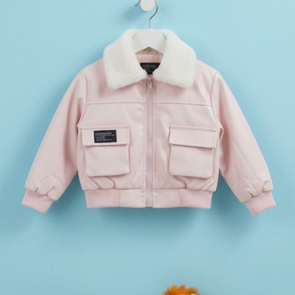 جاكيت أطفال شتوي وردي وأحمر بياقة فرو بيضاء، تصميم أنيق