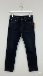 بنطلون جينز للأطفال سكيني كحلي، خامة قطنية مرنة لإطلالة مريحة وعصرية 1 WhatsApp Image 2025 11 05 at 11.16.59 AM