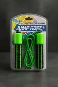 حبل نط رياضي للأطفال بلون أخضر وأسود بمقابض مريحة وآمنة، مناسب للاستخدام في الداخل والخارج 1 WhatsApp Image 2025 11 09 at 11.48.22 AM 1 1