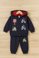 طقم أطفال قطعتين، طقم أطفال، سويت شيرت أطفال، بنطلون أطفال، طقم قطعتين، ملابس أولاد، طقم كاجوال، قطن ناعم، ملابس يومية، طقم سيارات، ملابس أطفال مريحة