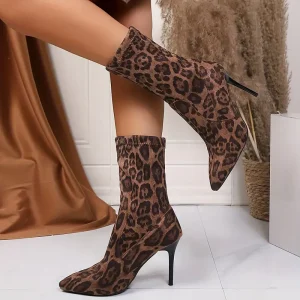 بوت نسائي بكعب عالي وطبعة جلد الفهد، دافئ وأنيق للمناسبات والحفلات، مثالي للإطلالات الرسمية والحفلات والمناسبات الخاصة 4 d6f7dacd 1677 4b15 b70b 282716b6a9f6