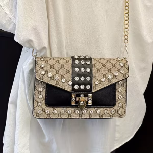 0dcd8705 70f3 47e2 9b77 d043314c00b3