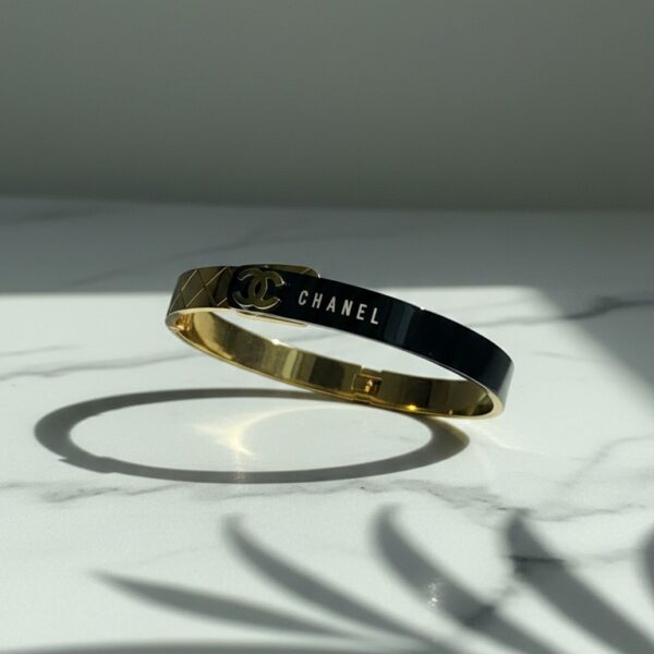 سوار يد نسائي أسود وذهبي ستانلس ستيل، تصميم فاخر أنيق للمناسبات