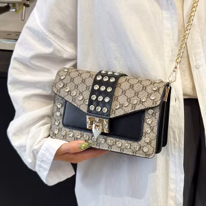 fd6bdaf5 e2f3 4261 9c30 f168c466c112