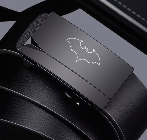 حزام رجالي بمشبك أوتوماتيكي وتصميم شعار الخفاش – حزام عمل أنيق للبس الرسمي والكاجوال