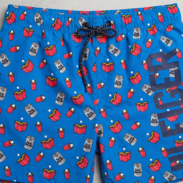 مايوه رجالي (شورت بحر) ماركة Hilfiger أزرق بطبعة "Party Sharks"