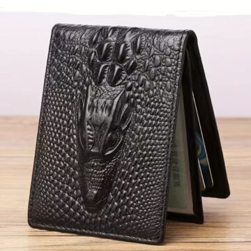 محفظة رجالي جلد سوداء كلاسيكية بنقشة تمساح بارزة (Crocodile Texture)