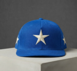 قبعة "النجمة الساطعة" (Star Snapback) – تصميم عصري بحافة مسطحة (متجر تَسَوق)