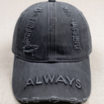 قبعة "Always الجريئة" (Always Distressed Cap) – تصميم ممزق بلمسة "ستريت وير" – لون رمادي داكن مغسول (متجر تَسَوق)