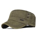 قبعة "الكاب العسكري" (Military Style Cap) – تصميم عتيق (Vintage) – متوفرة بثلاثة ألوان: الرمادي، الأزرق، والزيتي (متجر تَسَوق)