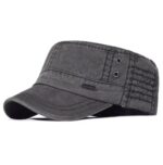 قبعة "الكاب العسكري" (Military Style Cap) – تصميم عتيق (Vintage) – متوفرة بثلاثة ألوان: الرمادي، الأزرق، والزيتي (متجر تَسَوق)