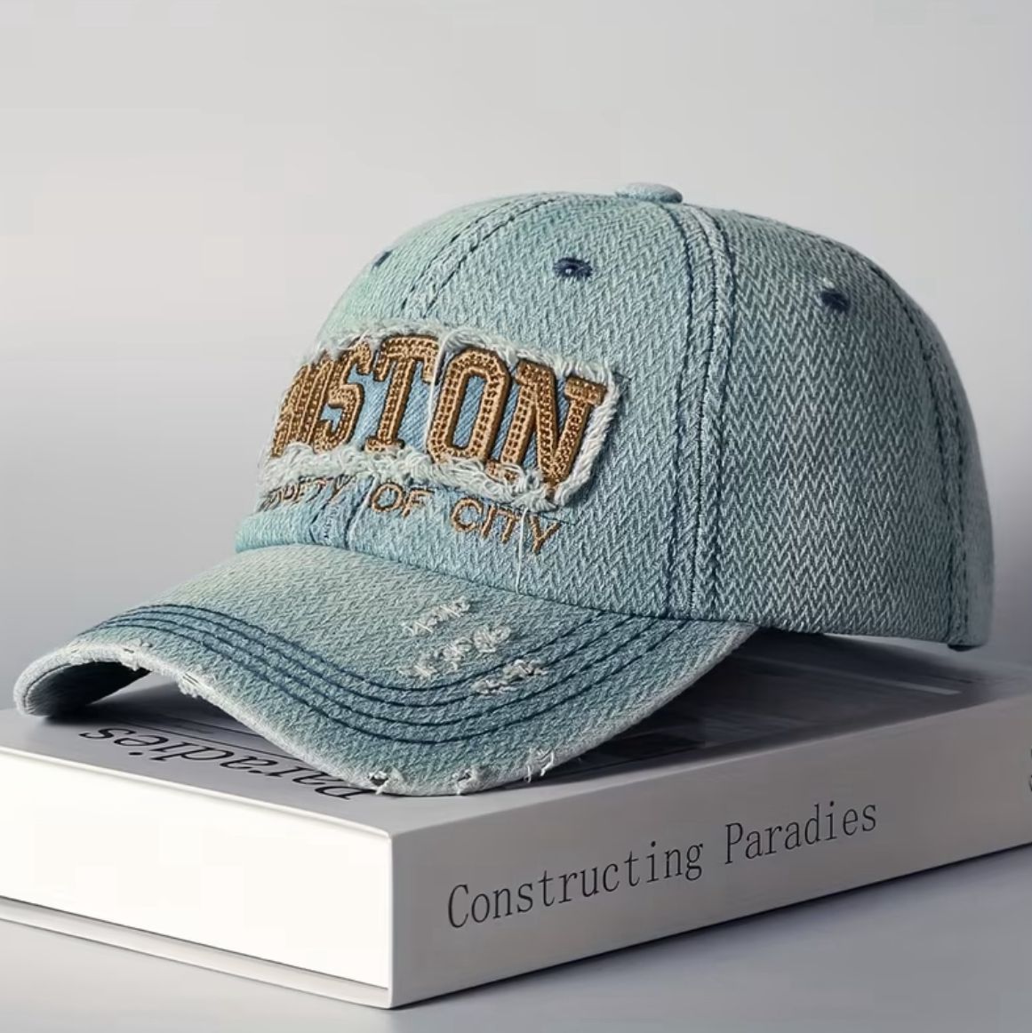 قبعة "الطابع العتيق" (Vintage Distressed Cap) – تصميم مطرز بلمسات مهترئة – متوفرة بتدرجات لونية مميزة (متجر تَسَوق) قبعة "الطابع العتيق" (Vintage Distressed Cap) – تصميم مطرز بلمسات مهترئة – متوفرة بتدرجات لونية مميزة (متجر تَسَوق)