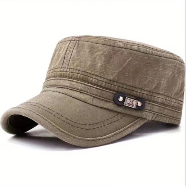 قبعة "الطراز العسكري" (Military Cadet Cap) – تصميم عصري مع تفاصيل جلدية – متوفرة بالألوان الترابية (متجر تَسَوق)