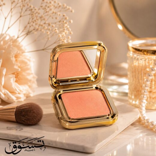 أحمر خدود "الإشراقة الذهبية" (Golden Glow Blush) – لون خوخي دافئ بعبوة ذهبية فاخرة ومرآة مدمجة