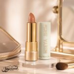 أحمر الشفاه  بلون بني "MEEYA SHOM" (Shiny Neon Lips) – لمسة لمعان فاخرة