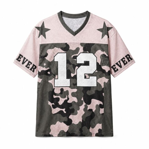 تيشيرت رياضي "جيرسي" بتصميم مموه (Camo) وردي وعصري