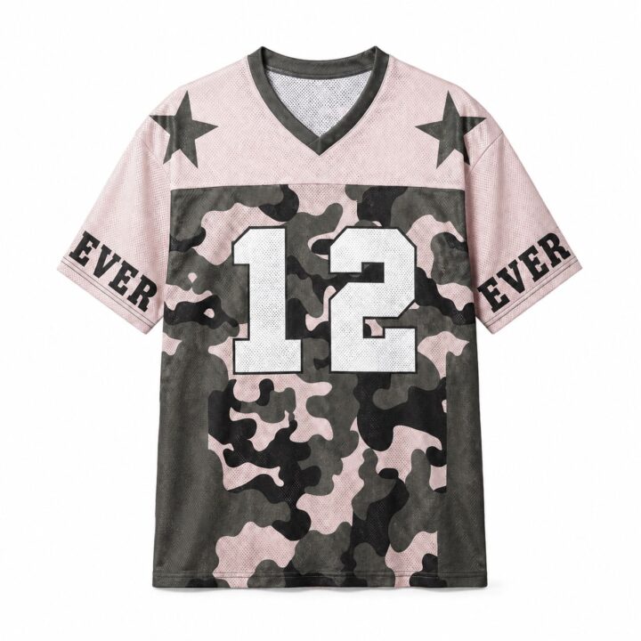 تيشيرت رياضي "جيرسي" بتصميم مموه (Camo) وردي وعصري